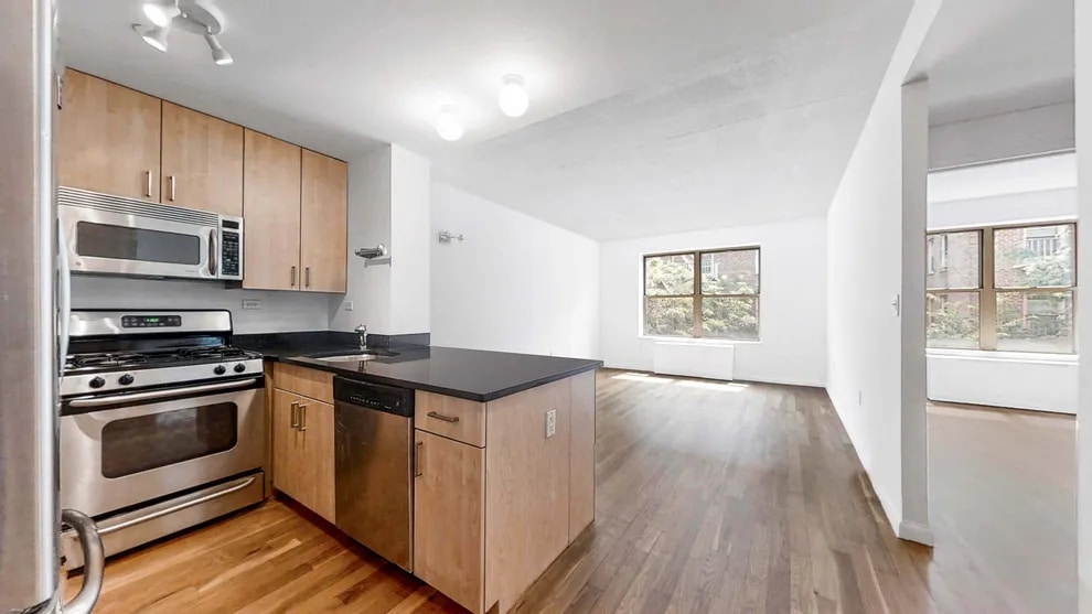 736 West 187th Street Unit 407